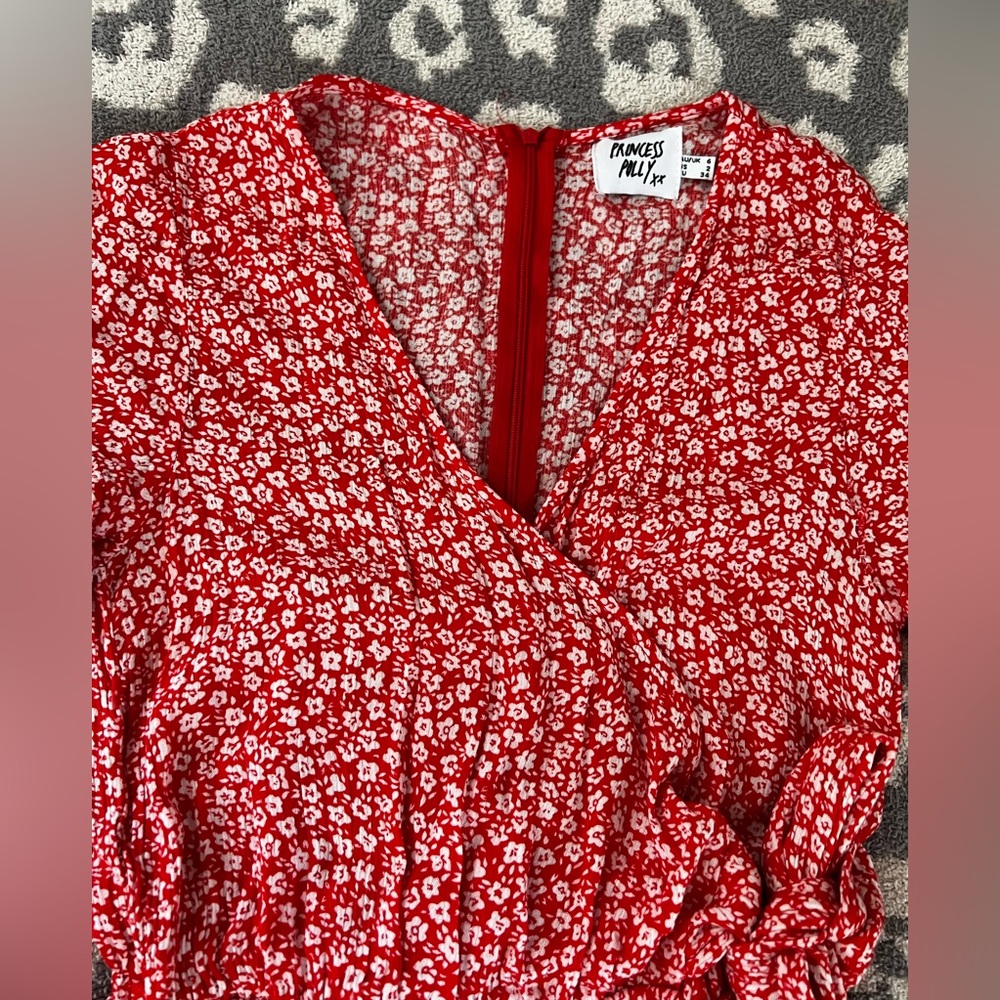 Princess Polly romper - Picture 3 of 4